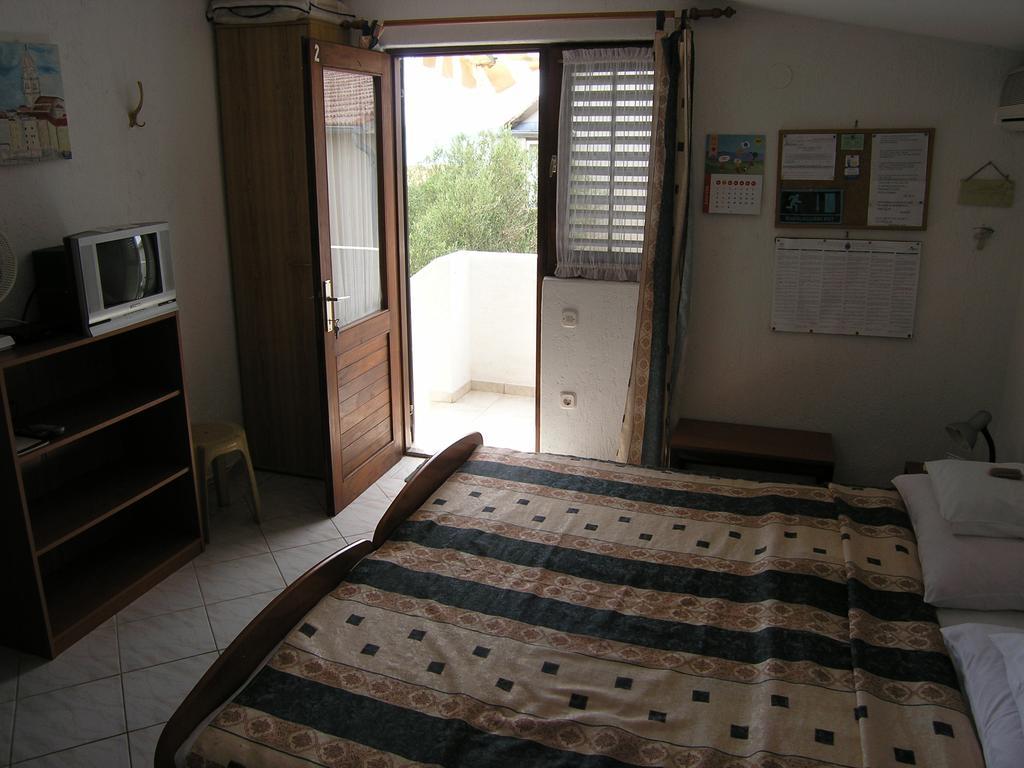 Apartmani Plach Krk Town Extérieur photo