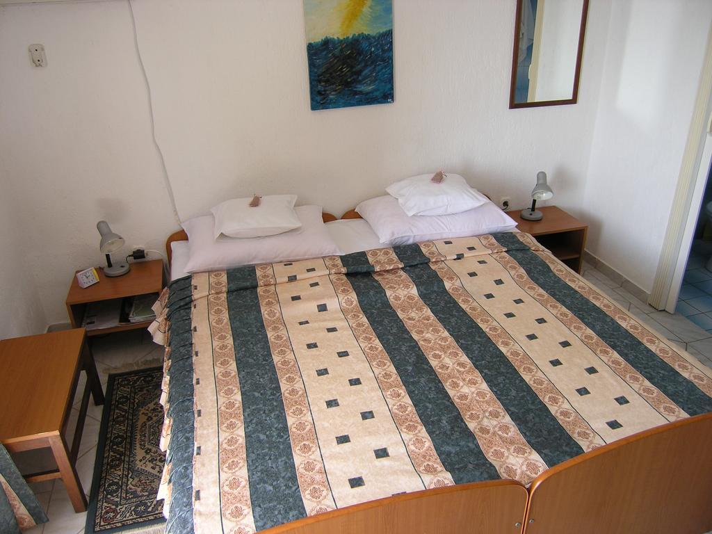 Apartmani Plach Krk Town Extérieur photo